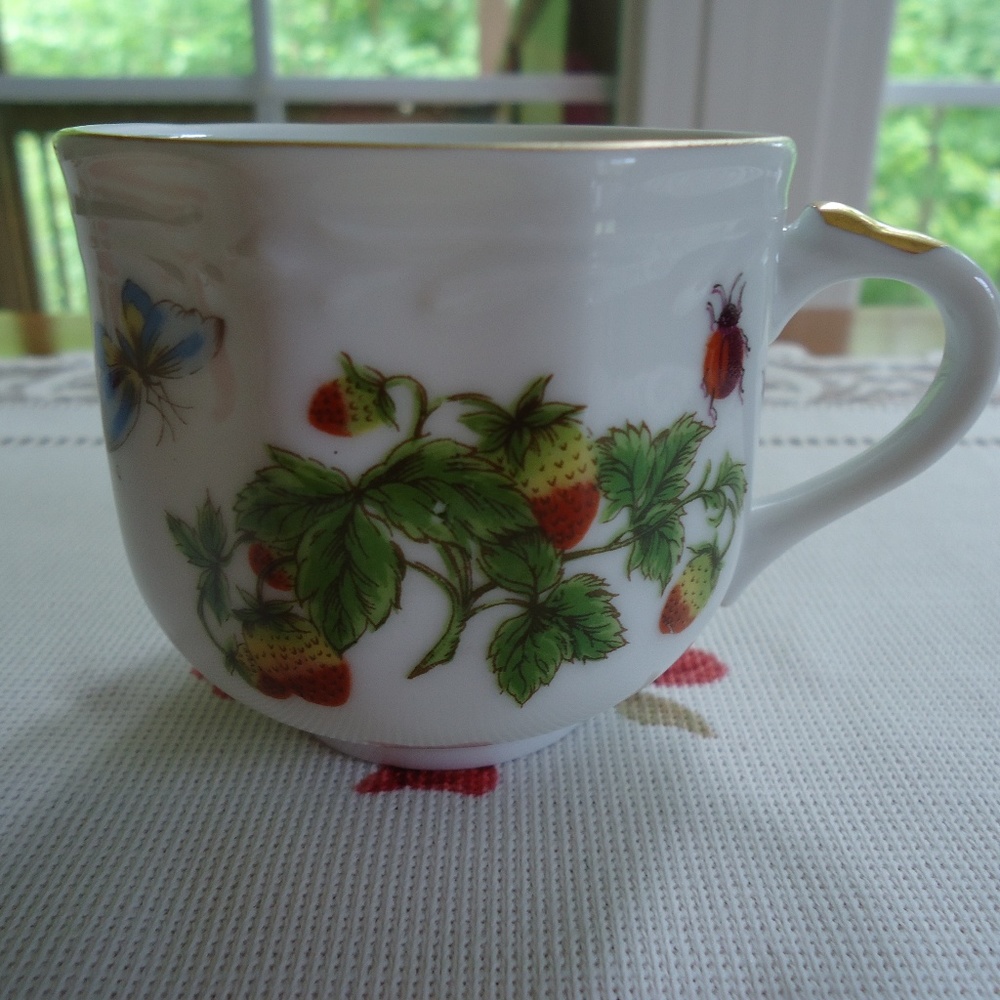 Lenwile Ardalt Plate & Cup Luncheon Butterfly - Picture 4 of 6